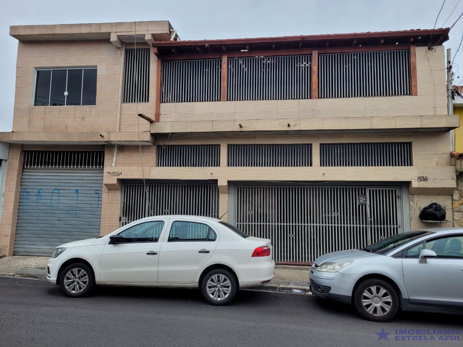 Conjunto no bairro Parada de Taipas 